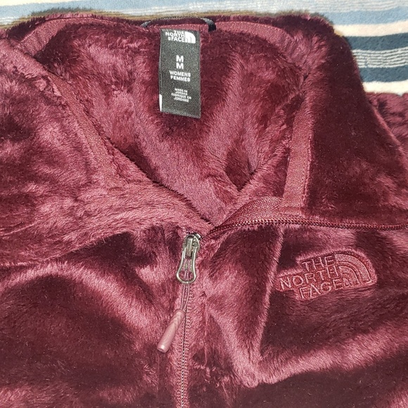 The North Face Sweater - Picture 7 of 8